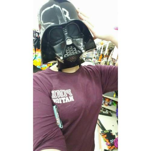 You guys know I love my Star Wars. I couldn&rsquo;t resist trying on this mask today in Walgreen