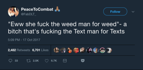 molotov-cocktease:  countmackulla: LMAOOOOO  “The text man” ⚰️⚰️