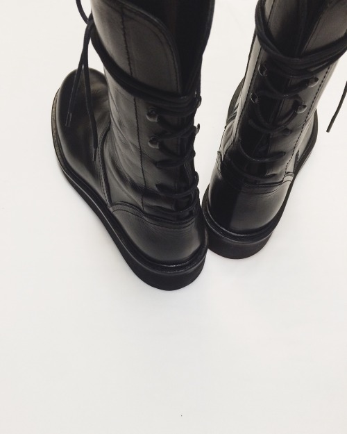 ericdaehan: Ann Demeulemeester Corset Boots.