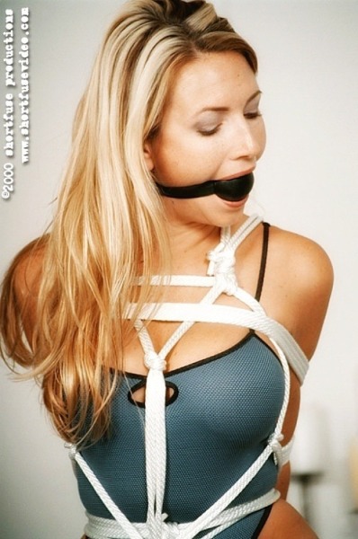 ilikeballgaggedgirls: