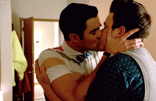 tacogrande:tl-hoechlin:There’s no one elseshhhIIIIT 