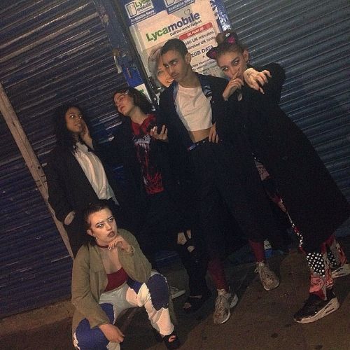 jxn-xoxo:  by bufft1ng http://ift.tt/1ONf8bL