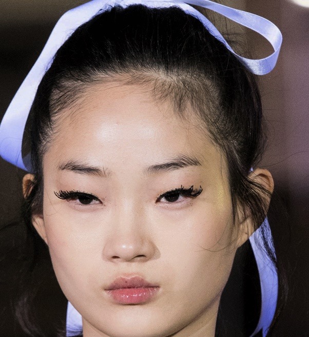 pocmodels:Hyun Ji Shin at Ryan Lo SS 18