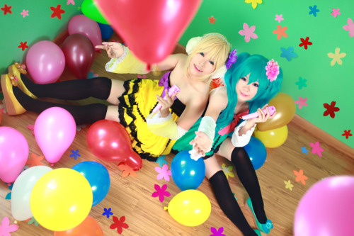 VOCALOID cosplayProject diva – Colorful x MelodyRin Kagamine by FairyMiku Hatsune by HitomiPhoto by 