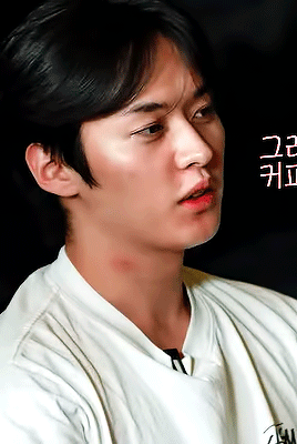 His Face!!