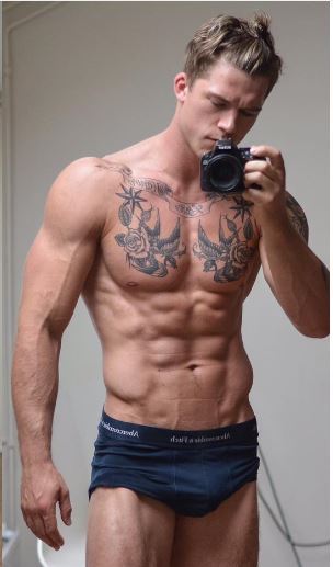 Porn photo beautifulandhotguy:  @beautifulandhotguy