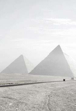 byaxell10:  Pyramid