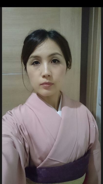 244puku: sarashi-misemonogoya:綺麗な人妻まんこ舐めたい