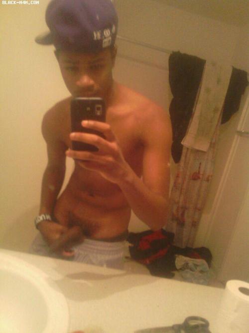 Porn photo black-m4m:  Young Thuggy Boy http://www.BLACK-M4M.com -