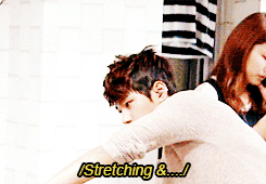 kimswagyu-deactivated20140115:  Infinite’s pre-concert preparations vs. Myungsoo’s.