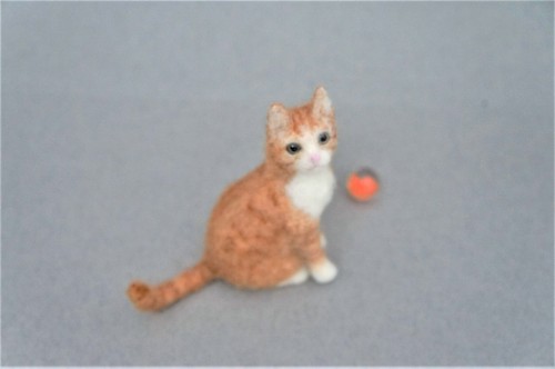 A pair of needle felted tabby cats.  Have a great evening!