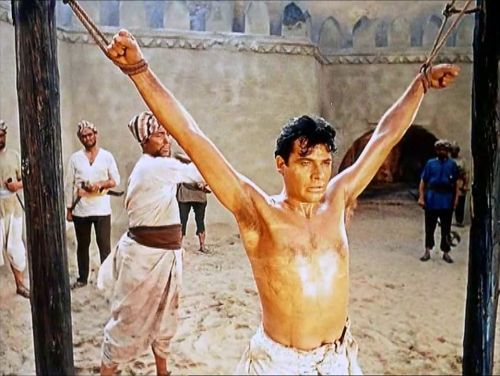 Das Indische Grabmal (1960) aka The Indian Tomb A man is publicly flogged on the orders of his usurp