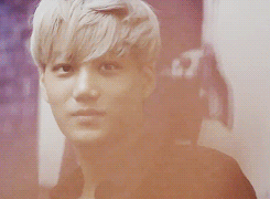 jonginnie-ah-blog:  royal mindfuckery courtesy of Kim Jongin; enjoy.     