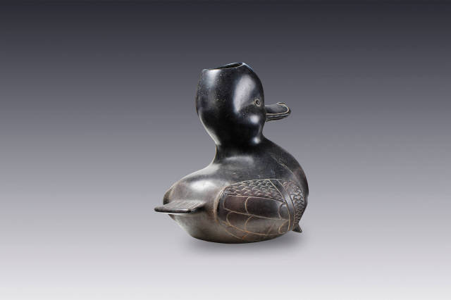 XXX theancientwayoflife:~ Duck Shaped Pot.Culture:	TlatilcoPlace photo