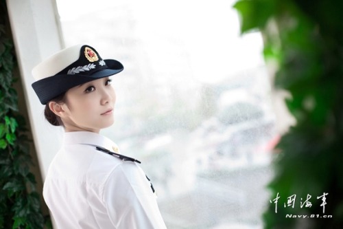 allaboutmilitary192781:Sexy Chinese female soldiers