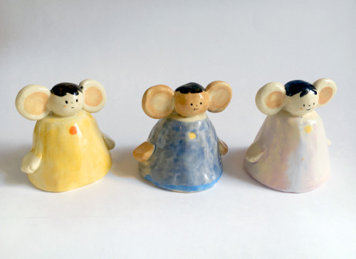 natalikoromotoart:A new batch of ceramics is now available. :)natalikoromoto.dog