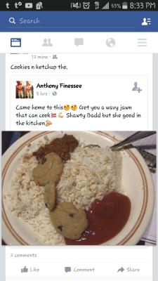 emowontongod:  tarynel:  WHAT IS THISSS  This is disgusting  Rice, chewy chips ahoy, ketchup, and what looks like hormel chilli. everything on this plate is abhorrent. 