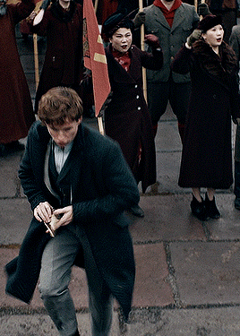 EDDIE REDMAYNE As NEWT SCAMANDER FANTASTIC BEASTS: THE SECRETS OF DUMBLEDORE 2022 | Dir. David Yates