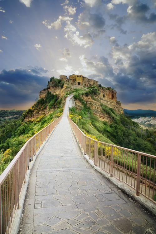 XXX l0stship:  Civita di Bagnoregio {by Jaroslaw photo