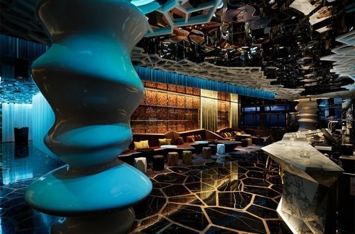 coolthingoftheday:  TOP TEN COOLEST BARS IN THE WORLD1. Northern Lights Bar - Iceland2.