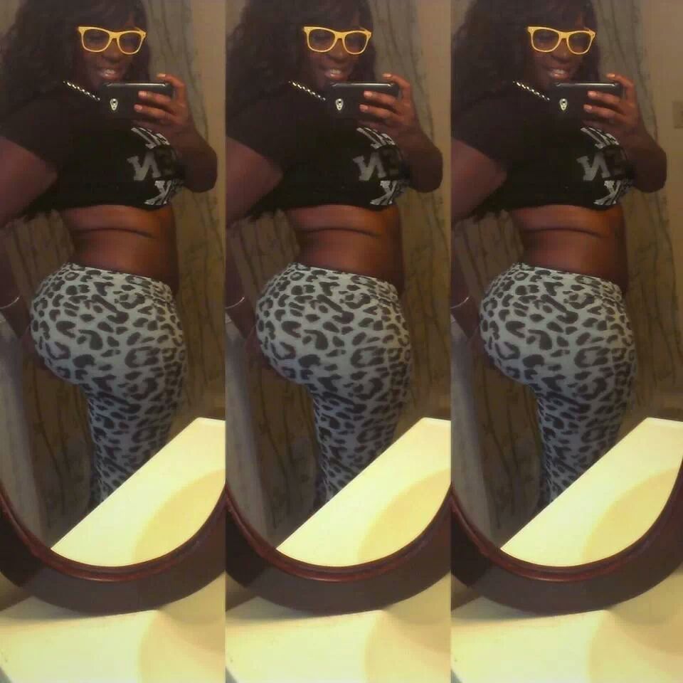 bigbootychaser:  Yummy