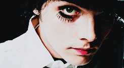  Make me choose: danger days Gerard / revenge Gerard 