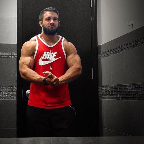 hyper-masculine:    ► HYPER-MASCULINE ♂ ◄ [page]♂ ♂♦ Hyper-Masculine ARCHIVE ♦ [all pics]    