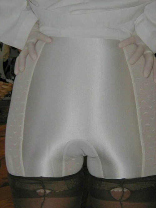 j-justinjustin: Rita really knows how to properly wear her Satin Panel Panty Girdle!