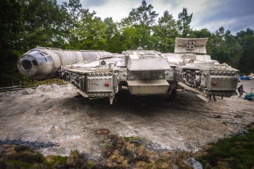 astromech-punk: a group of star wars fans go looking for episode 8 filming locations and strike geek gold when they stumble upon the Millennium Falcon just sitting in a field all by itself.   