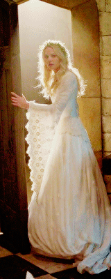 ceeyoutea:emma swan: full body shots (5/∞)