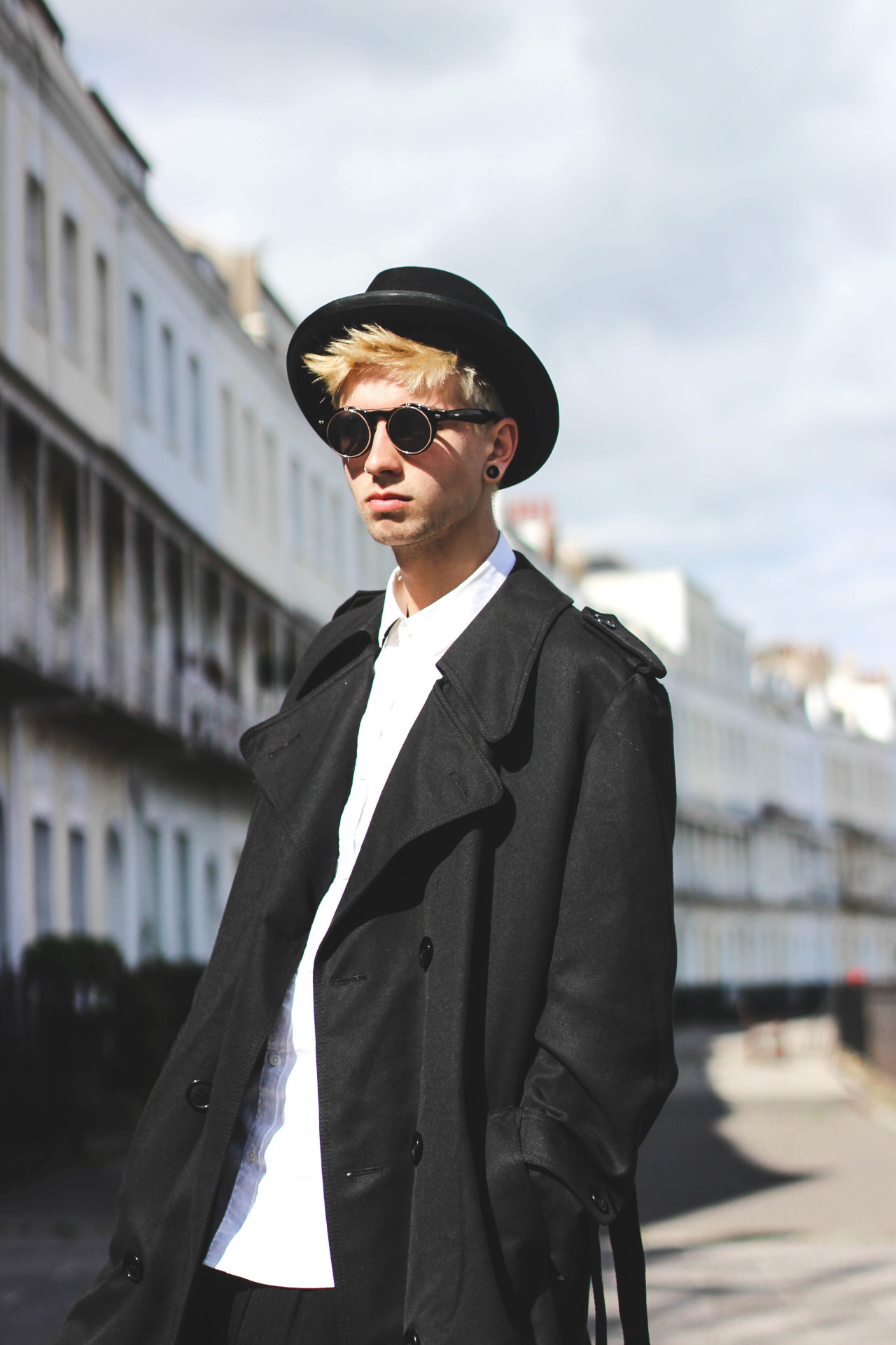 rangeofsight:OOTD- Hat &amp; Jacket: Vintage shop- Trousers: Rabbithole Lndn
