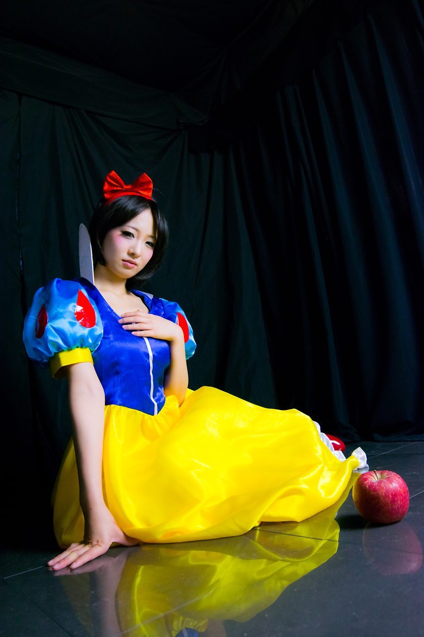 Snow White &amp; The seven Dwrafs - Snow White (Yuka) 2