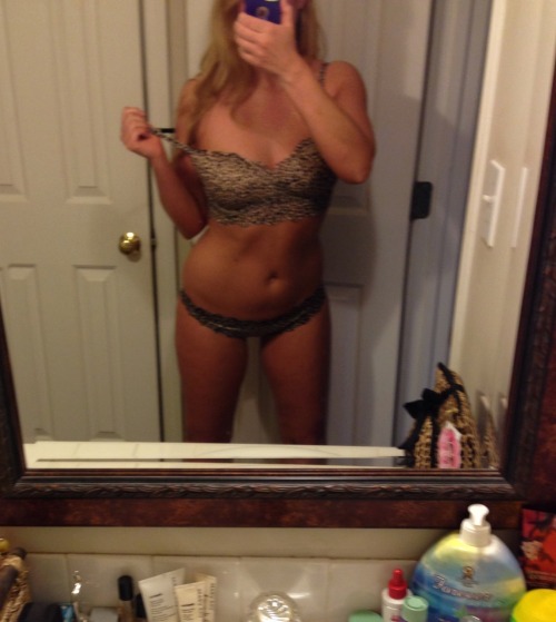 sarahxoxoblog:   a matching set is meant to be taken off of course ;)