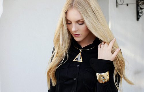 queenofclassy:    Hot Picks | Best Deals  