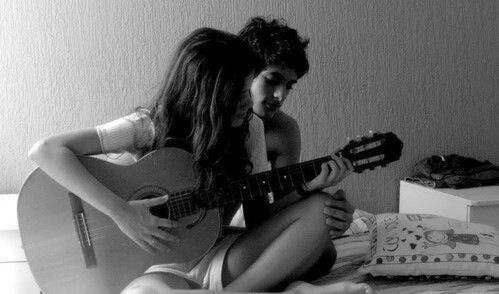 i-need-you-now-and-here-forever:  Cute Couple na We Heart It.