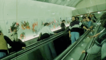 missrandomdreamer:trupowieszcz:trupowieszcz:me checking your vibes before tomorrowTIME