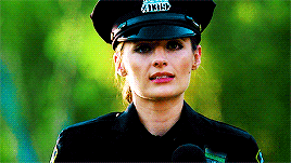 vanessacarlysle:female awesome meme[5/15] lead female characters ♡ kate beckett (castle)