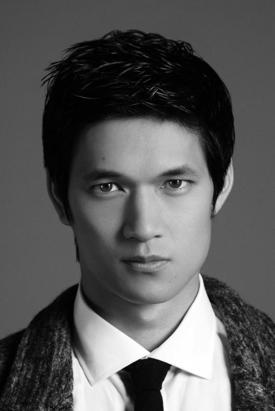 magnuscriss:  people saying that Harry Shum Jr is ugly…. like…. HAVE   YOU  SEEN THIS  BEAUTIFUL MAN? i can’t believe it.  so gorgeous, i forgot where i was going with this oh right fuck you, Harry Shum Jr is gorgeous. 
