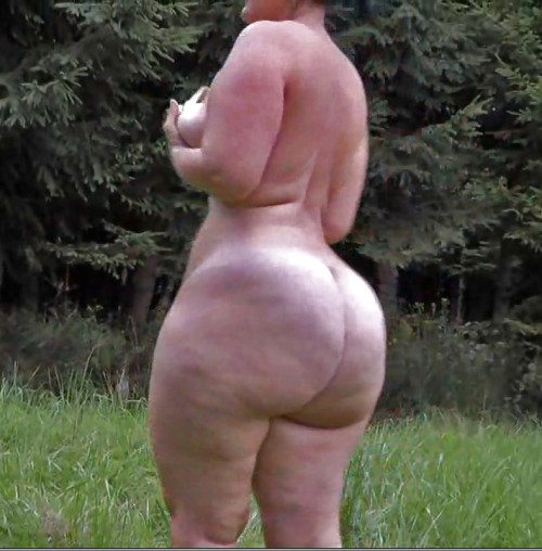 westexas76: bbwandcurvy: BBW sex chat: bit.ly/1k0yMqS Phat ol booty I would fuck the shit out