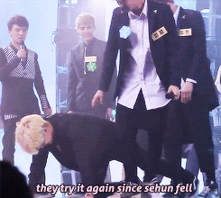 pandreos:  jongin picks sehun to sit on his back for his push-ups punishment   