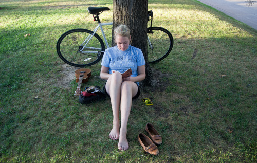 peopleinthetrenches:  “I imagine you’re reading poetry.”   “Actually, I’m reading 
