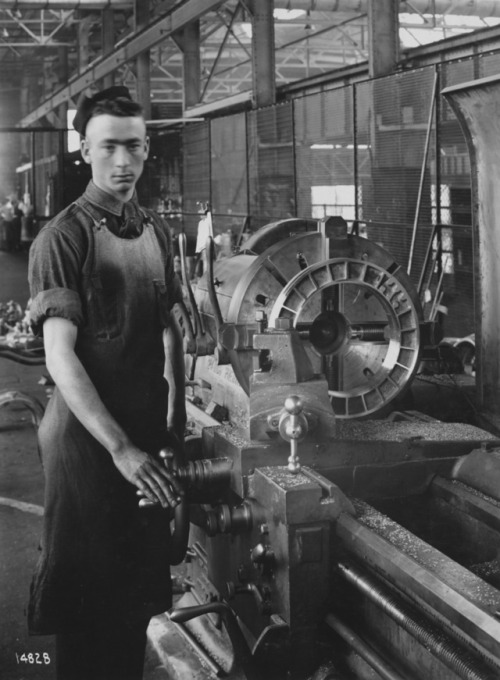 hagleyvault:This #WestinghouseWednesday, we’re sharing this portrait of R.N. Williams, lathe operato