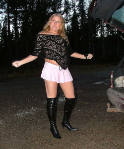 thegoodthebadnthekinky: Mark  at (574)-806-2745) adult photos