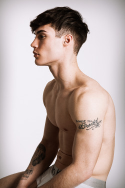 strangeforeignbeauty:Devin Xavier by Lucas