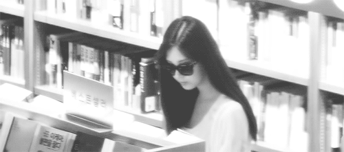 Behold, a wild Seohyun in her a natural habitat.