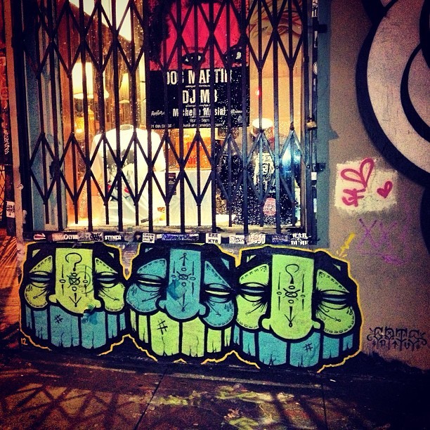 only-walls:  GATS!!!