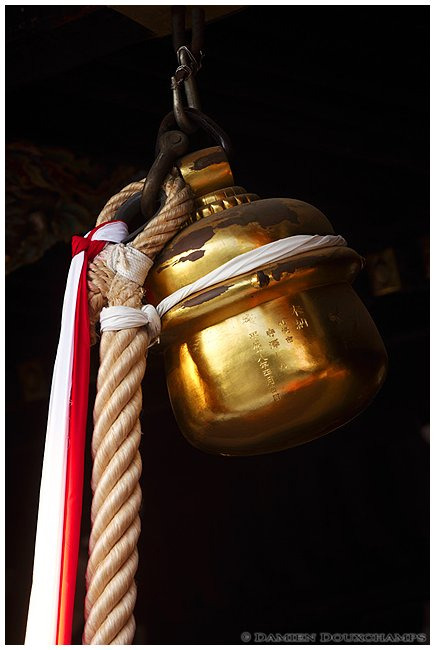 thekimonogallery: Worn temple bell, Kitano-tenmangu shrine, Kyoto, Japan.  Photography by Damien Dou