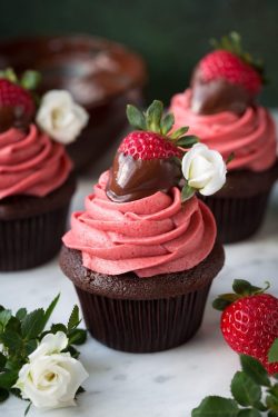sweetoothgirl:Chocolate + Strawberry(Recipes