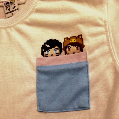 thetempurashrimp:Look at what @1001141029hey gave me!An awesome t-shirt from the Dan and Phil shop! 