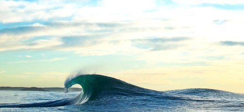 i-belong-to-the-sea:They call it the Perfect Wave. I call it the Paradise. What about you?